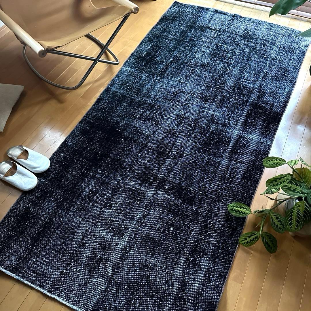 101-109×229 ブラックオーバーダイ　ワンカラー　トルコヴィンテージラグ