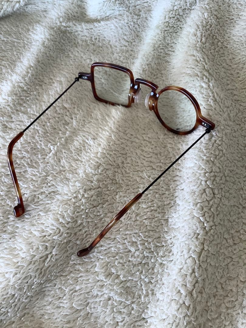 XIT エックスアイティ　丸四角　メガネ　成田悠輔　老眼鏡　個性的　オシャレ