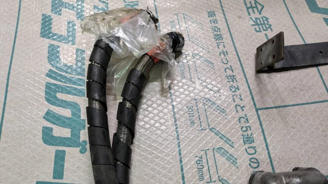 零*雨様 NB ロードスター　NB8C　HKSの刻印　オイルクーラー　NA