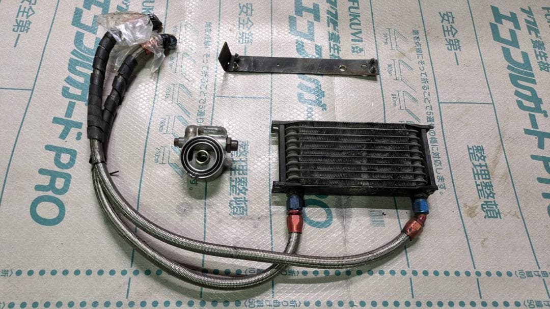 零*雨様 NB ロードスター　NB8C　HKSの刻印　オイルクーラー　NA