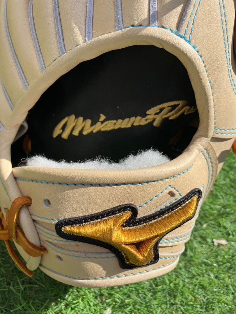 ミズノプロ　硬式　オーダー　HAGA　栗原　外野用　定価71,500円　グラブ