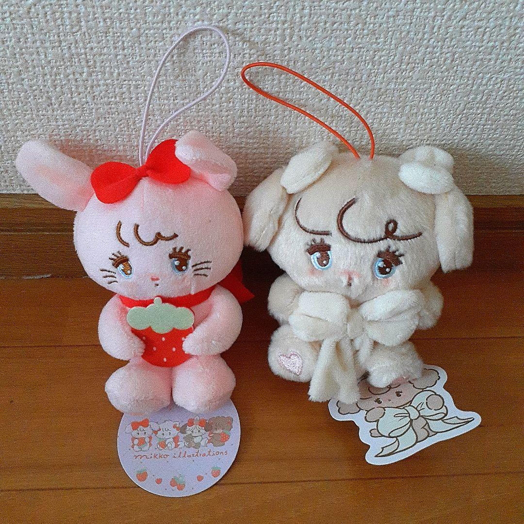 【Mikko】キャラクターズ　ぬいぐるみ　マスコット　キーホルダー