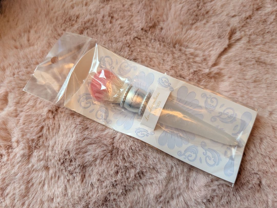 ラデュレ 2019 クリスマスコフレ 新品未使用 限定 白鳥 チーク