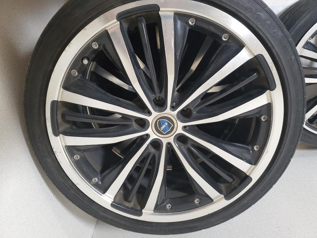 クラウンに着けてたタイヤホイールzinzin