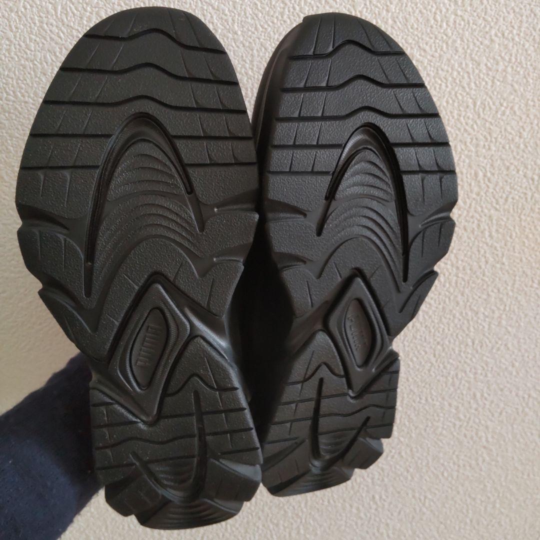 【新品タグ付き】　プーマ　ローファー　24センチ