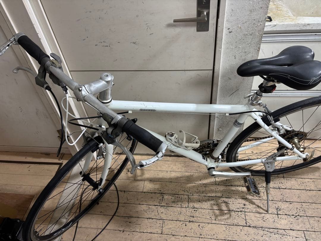 GIANT ジャイアント　エクケープＲ3 クロスバイク