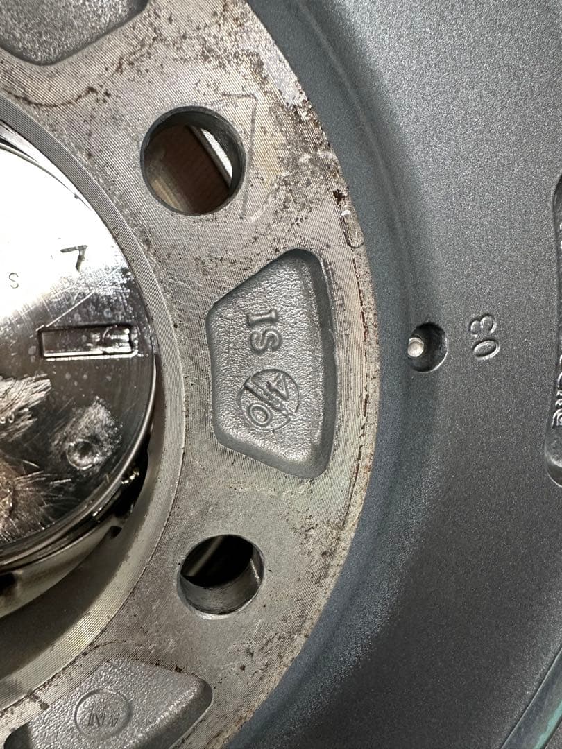 ハイエース　ホイール　16インチ　クリムソン　オーレンカウンター