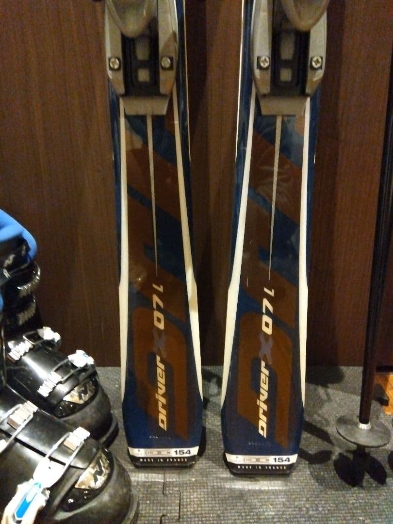 【ハイエンド】DYNASTAR 学生・男女兼用 スキーセット メンテ・WAX済✔