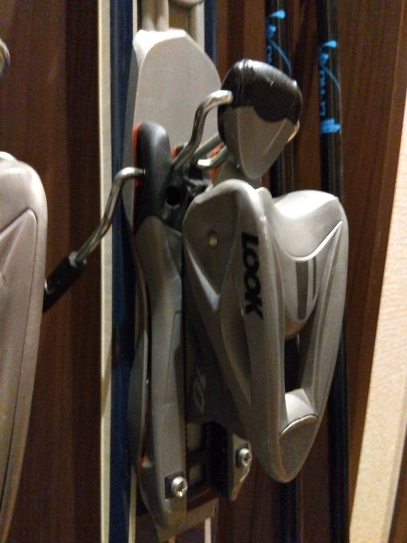 【ハイエンド】DYNASTAR 学生・男女兼用 スキーセット メンテ・WAX済✔