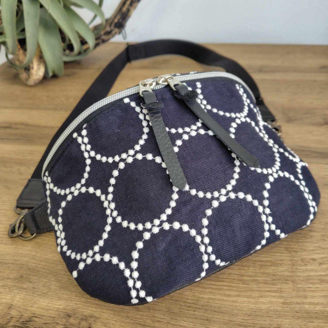 リ*ン様 ミナペルホネン/tambourine タンバリンネイビー×白/ボディー