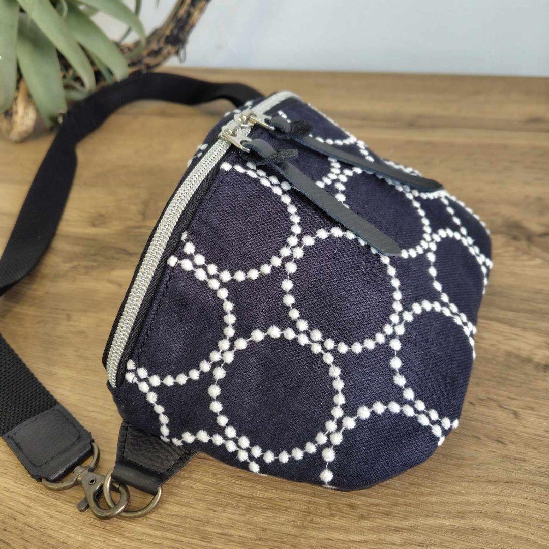 リ*ン様 ミナペルホネン/tambourine タンバリンネイビー×白/ボディー