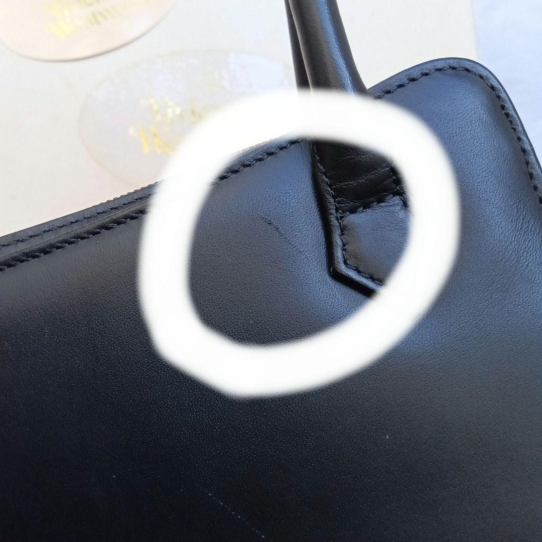 ヴィヴィアンウエストウッド　レザーハンドバッグ