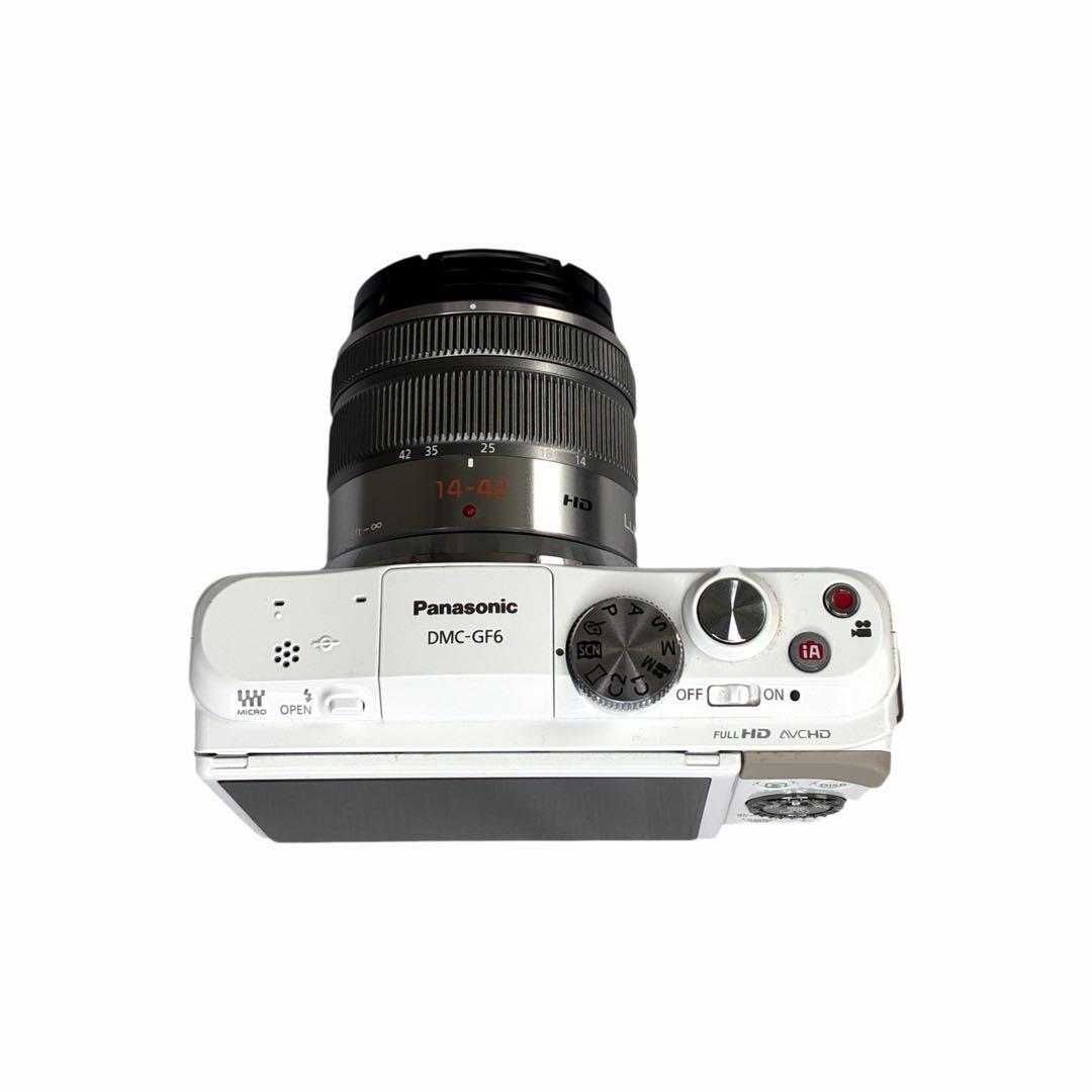 【極美品】LUMIX DMC-GF6W-W ダブルズームキット ホワイト