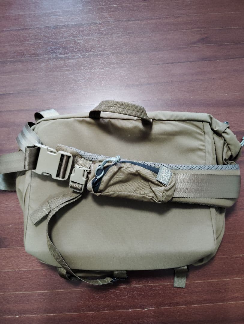 ミステリーランチ　アウトサイダー　メイド・インUSA　メッセンジャーバック