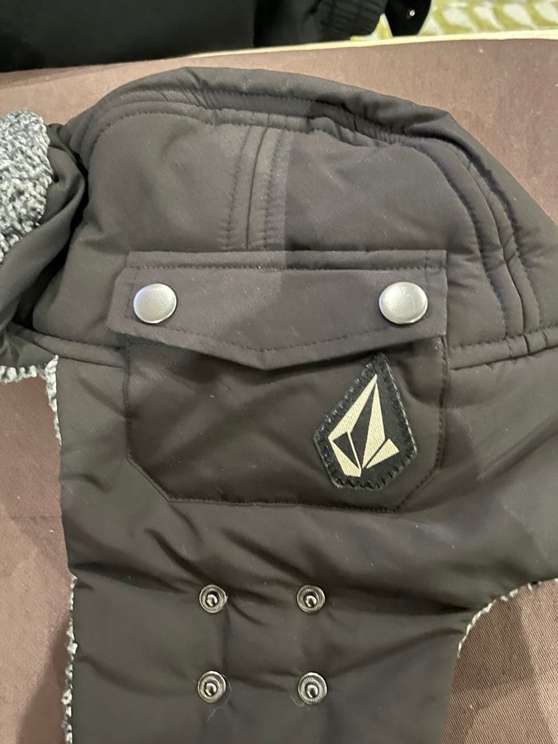 ★ VOLCOM ボルコム　パイロットキャップ　スノーボード★