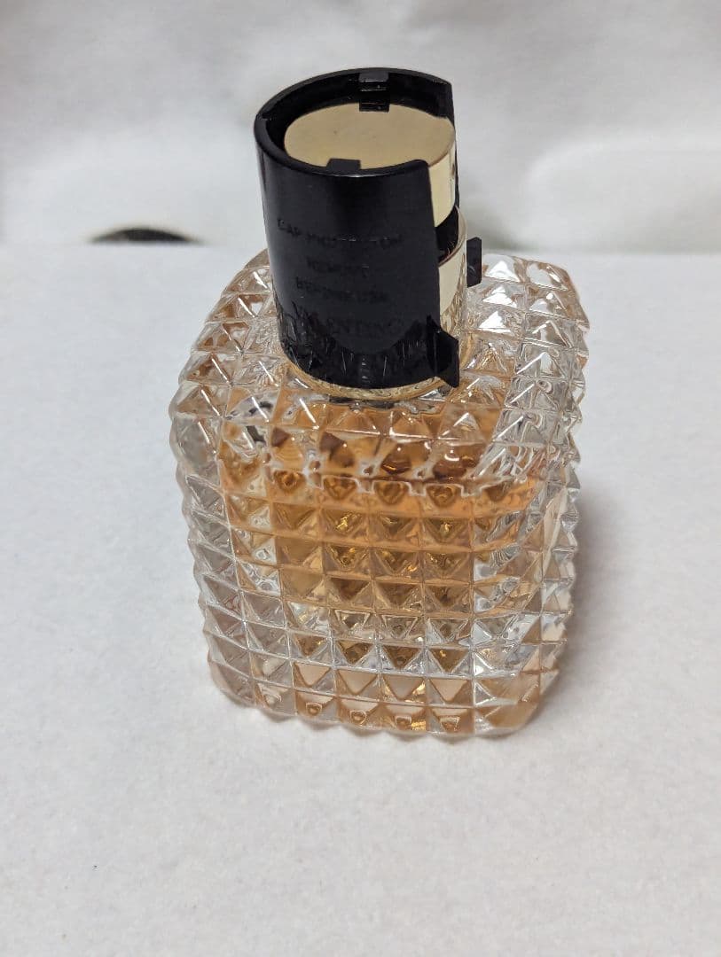 ヴァレンティノドンナオーデパルファム50ml