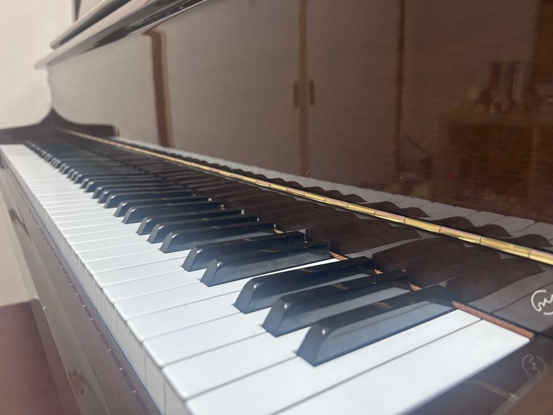 Atlas アップライトピアノ 茶色　椅子付き