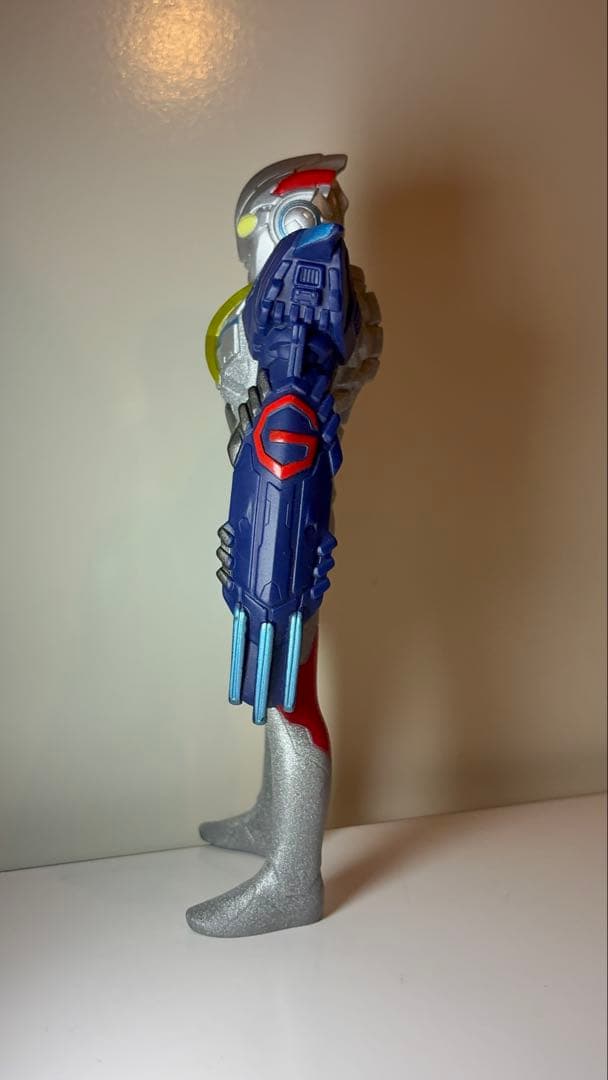 ウルトラマン 大型アーム付きフィギュア