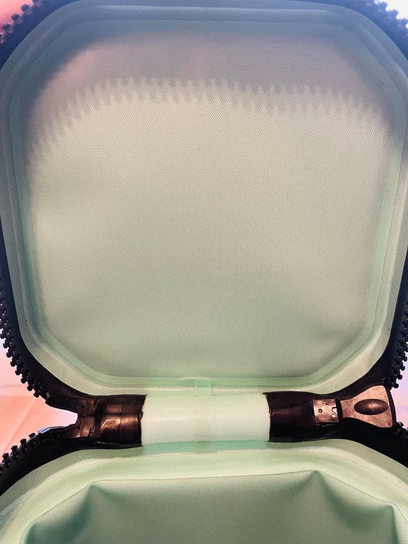 【新品未使用】PELICAN クーラーバッグ グレー 耐水 止水ジッパー 軽量