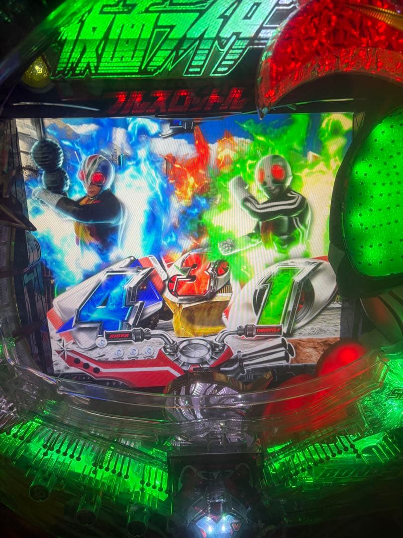 ド*マ様 仮面ライダー パチンコ機 LEDライト搭載