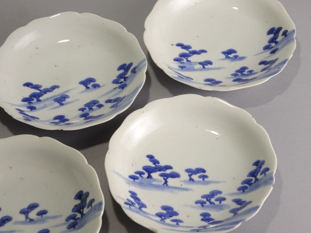 江戸時代　前期　古伊万里　藍九谷様式　染付　松林文　輪花形　皿　5客　銘々皿