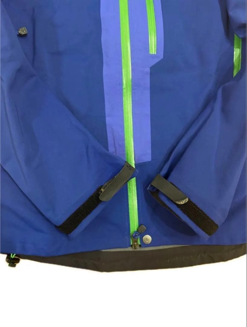 ホグロフス クーロワール・ジャケット　Mサイズ