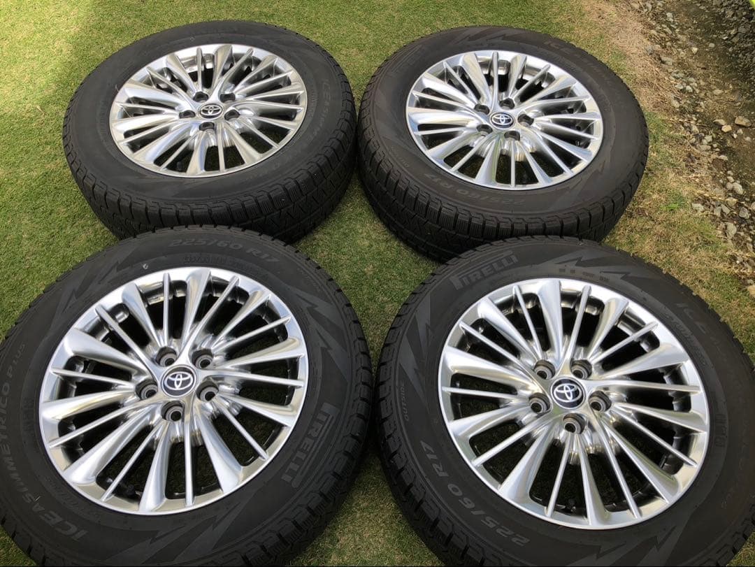 トヨタ　アルファード30系17インチ純正アルミ　スタッドレス225/60R17