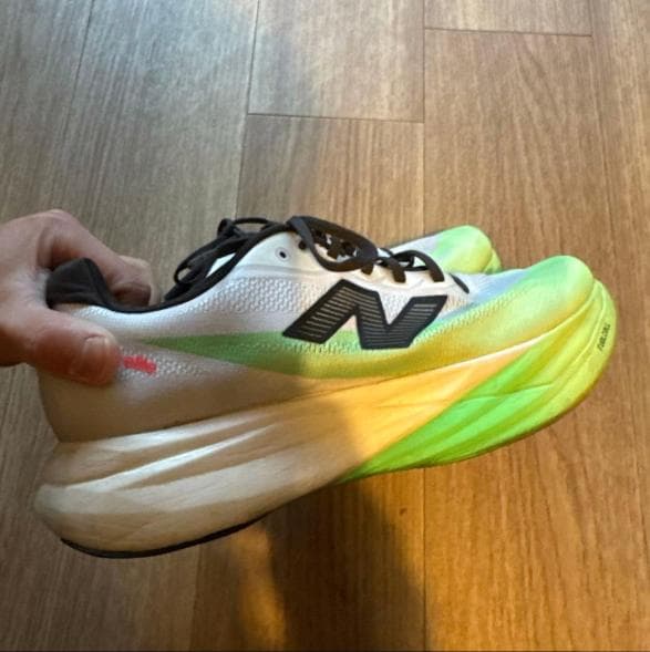 スパイク・シューズ FuelCell SuperComp Elite v5 28cm