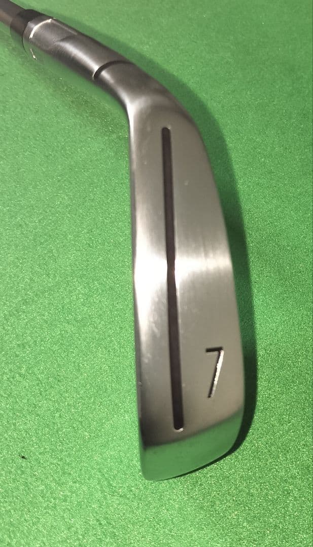 【極美品】テーラーメイド Qi レディース　7番アイアン 硬さA 純正カーボン