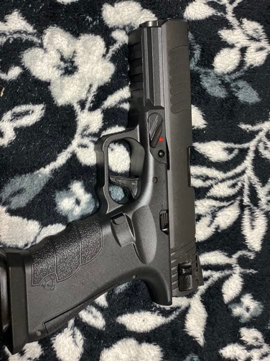 トイガン CO2 shark Che