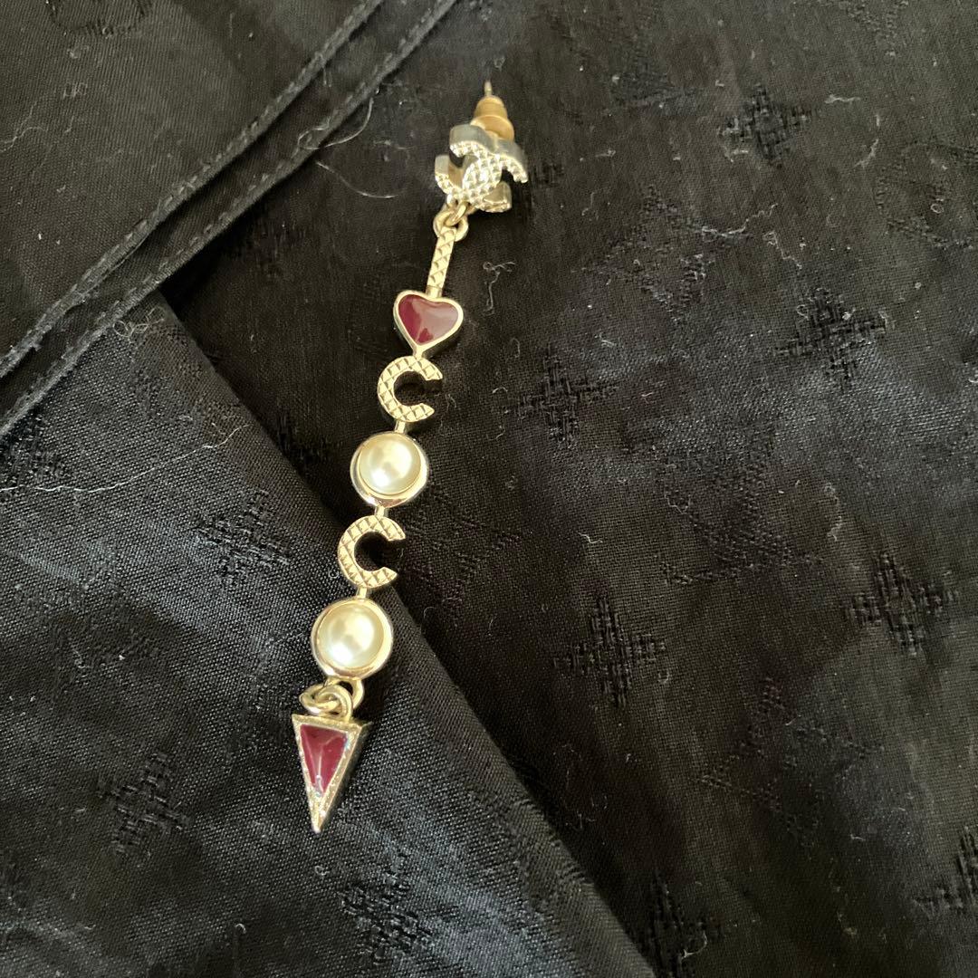 シャネル　ロングピアス　片耳