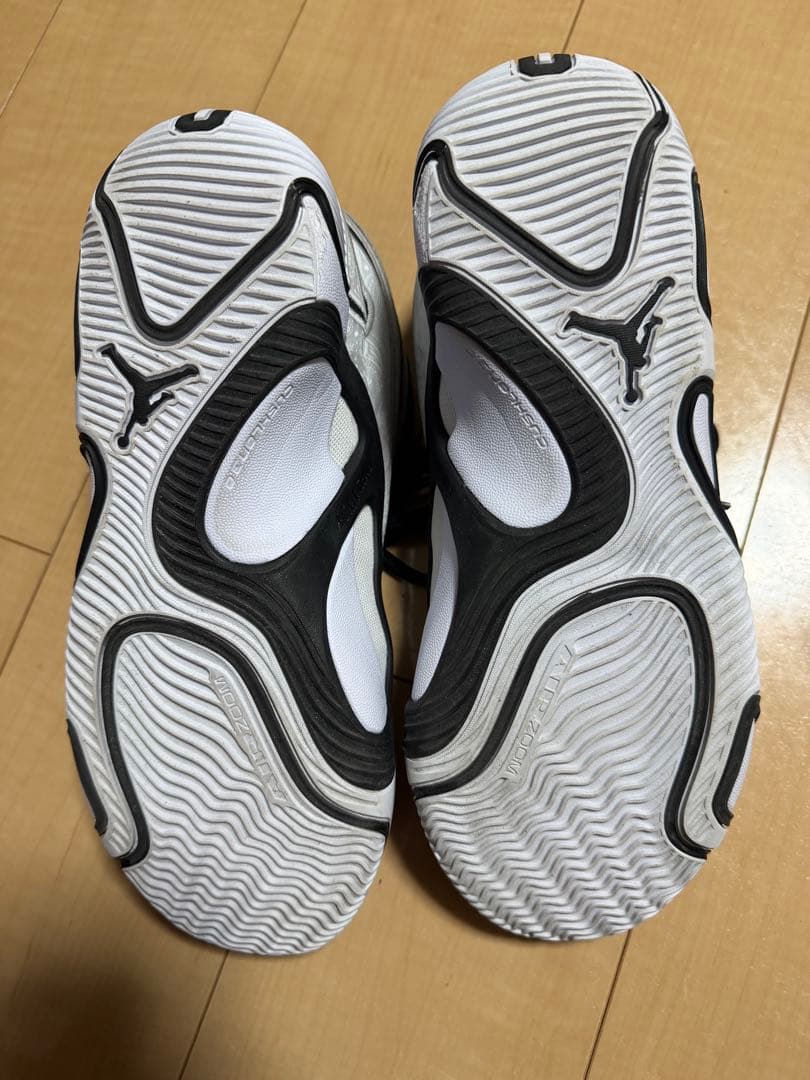 Jordan JT バスケットボールシューズ ホワイト/ブラック