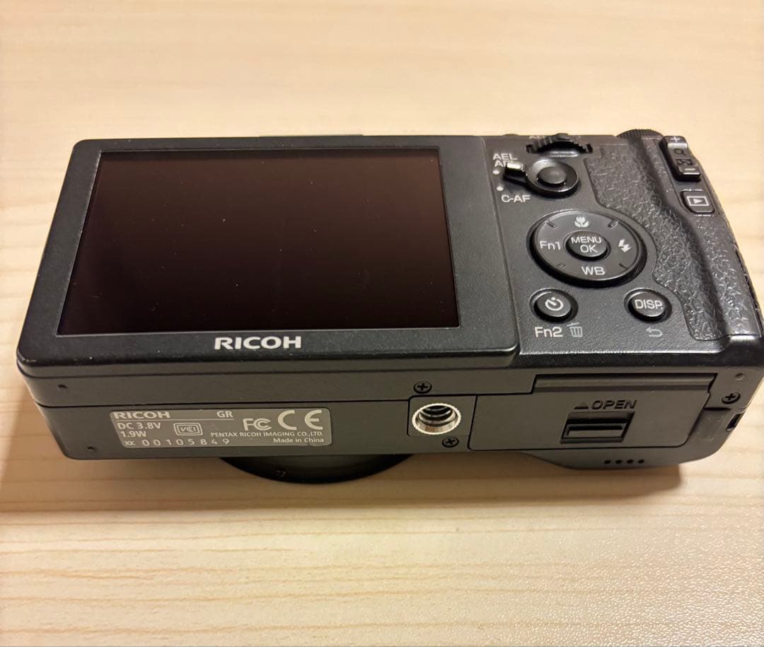 RICOH GR コンパクトデジタルカメラ