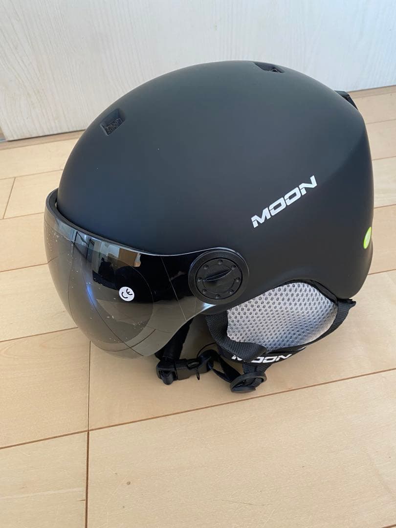 MOON スキー　スノーボード　ヘルメット ブラック XL ゴーグル付き