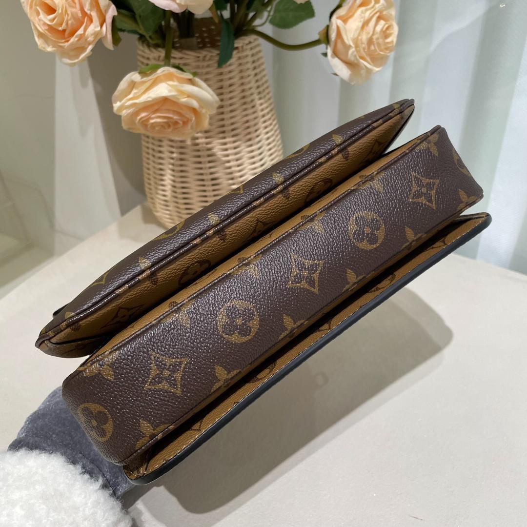 Louis Vuittonリバース ポシェット メティス M41465