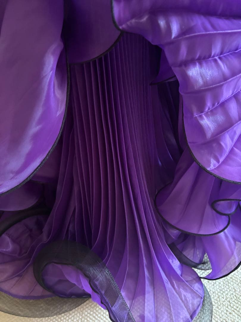 紫の社交ダンスドレス