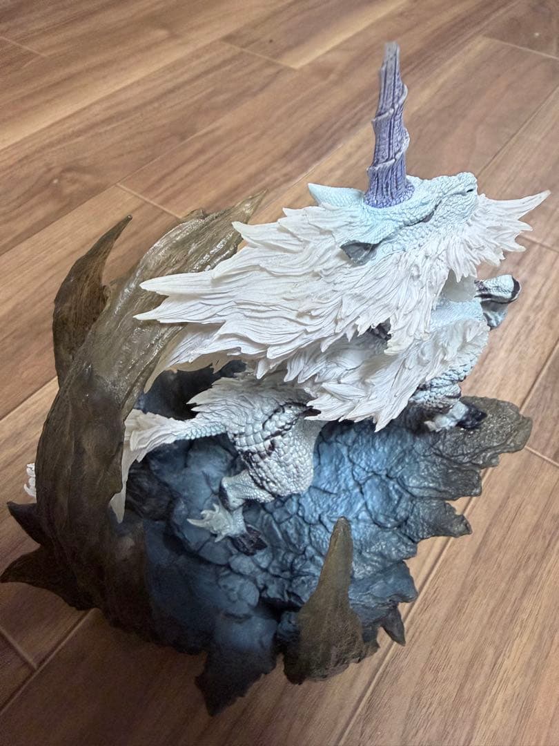 蜜*読様 モンスターハンター　クリエイターズモデル　キリンフィギュア