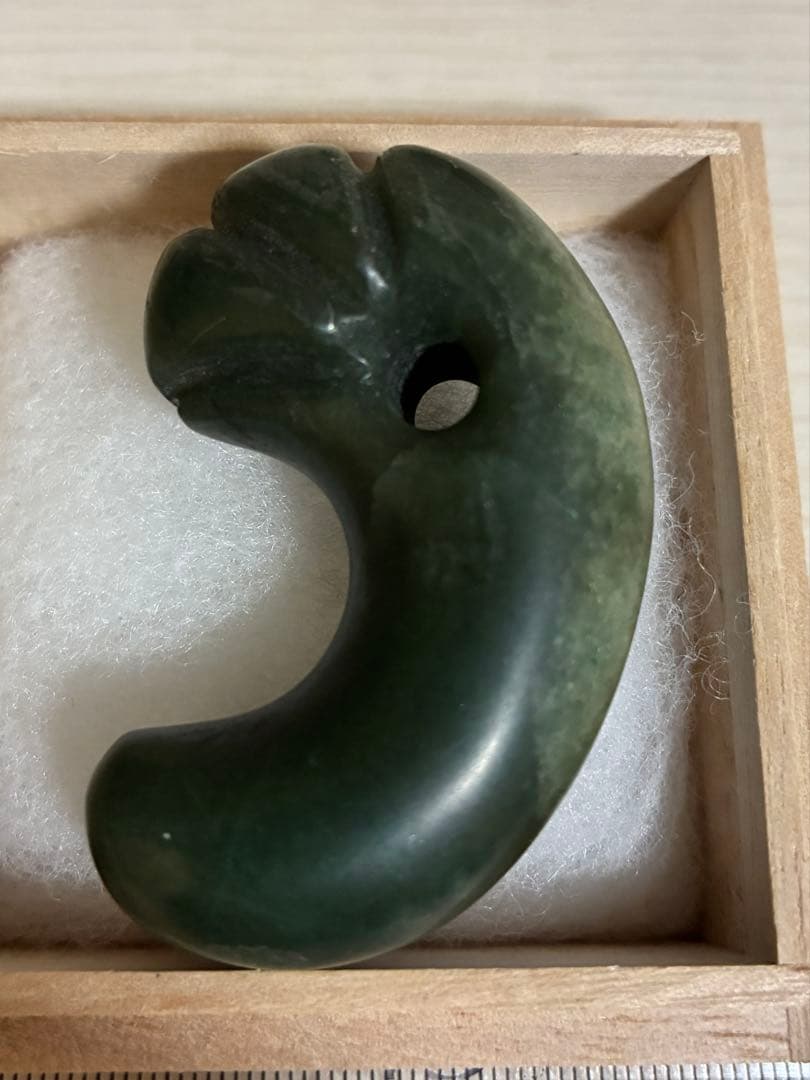 勾玉　出土品　出雲石　古墳期　希少　37g