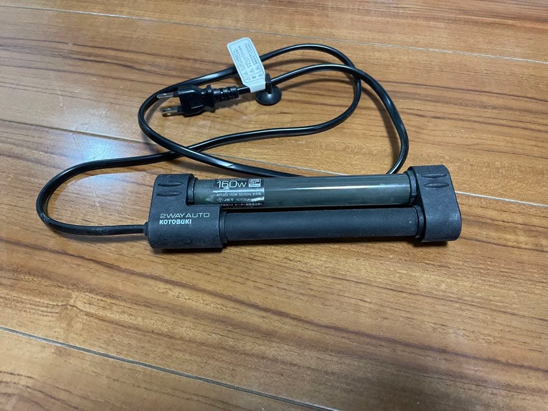 アクアリウム引退品（フィルター、CO2ジェネレーター、殺菌灯、ライト他）