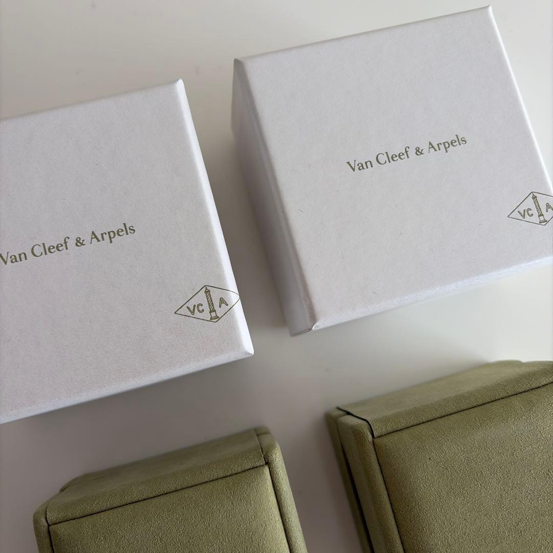 新品未使用　★ヴァンクリーフ&アーペル リング用　ジュエリーケース 空箱セット