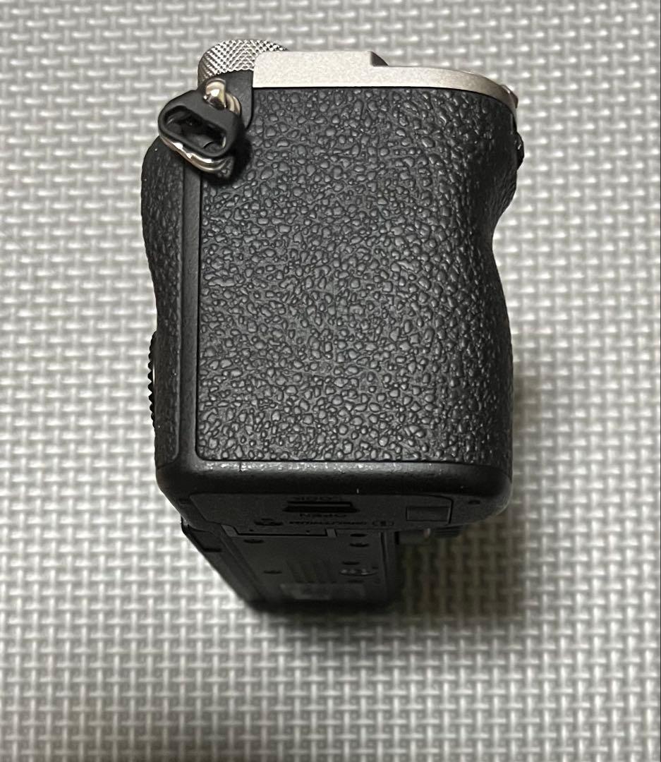 SONY α7CR ミラーレスカメラ 本体　美品　シャッター数467回