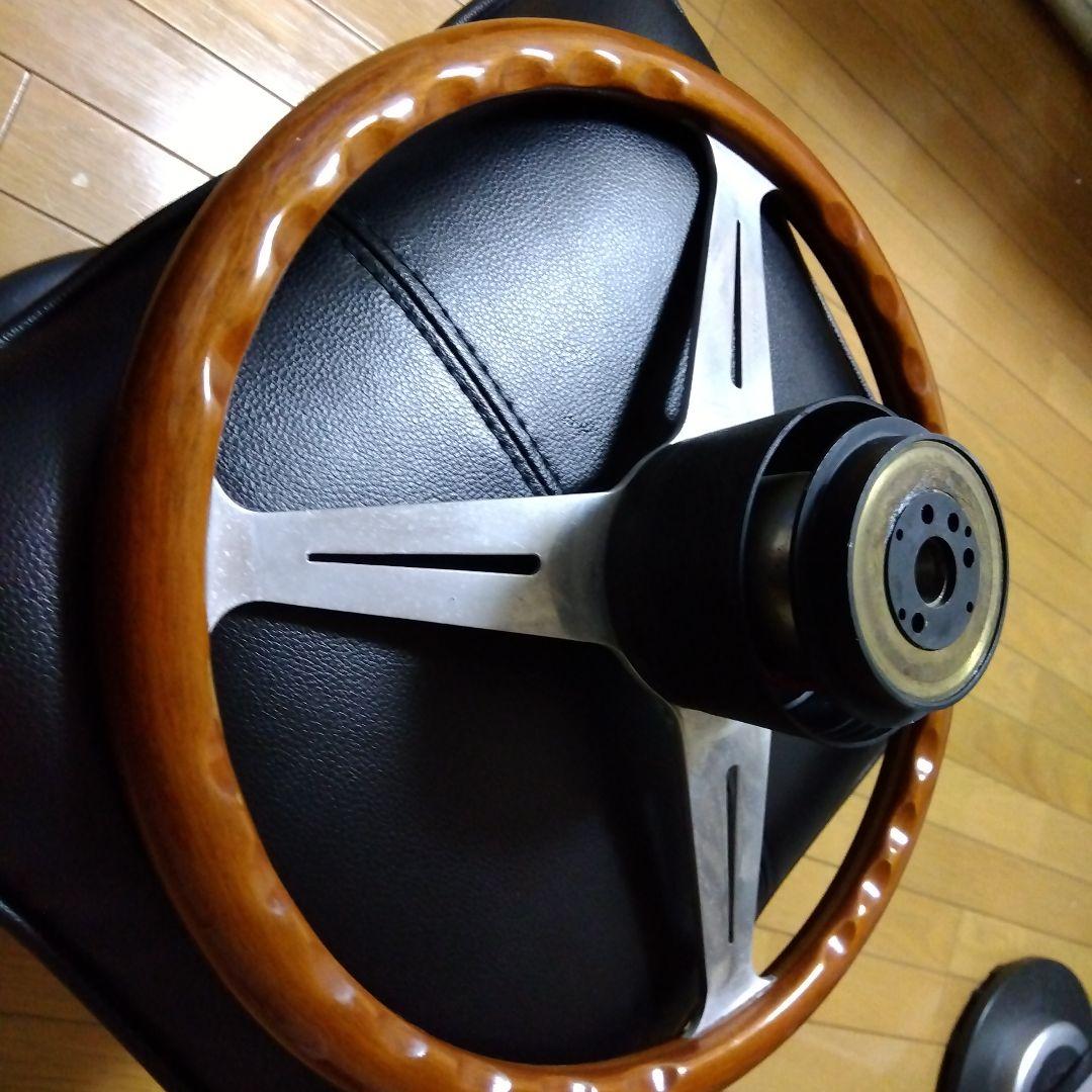 ８０年代　イタリア製　ナルディ木目クラッシック　ステアリング