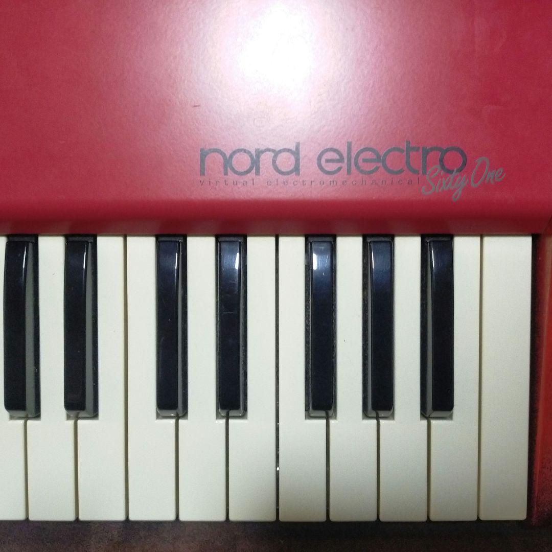 Nord Electro 61鍵 シンセサイザー 赤