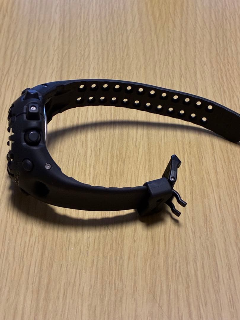 渡*一様 未使用 CASIO G-SHOCK GA-V01-1AJF