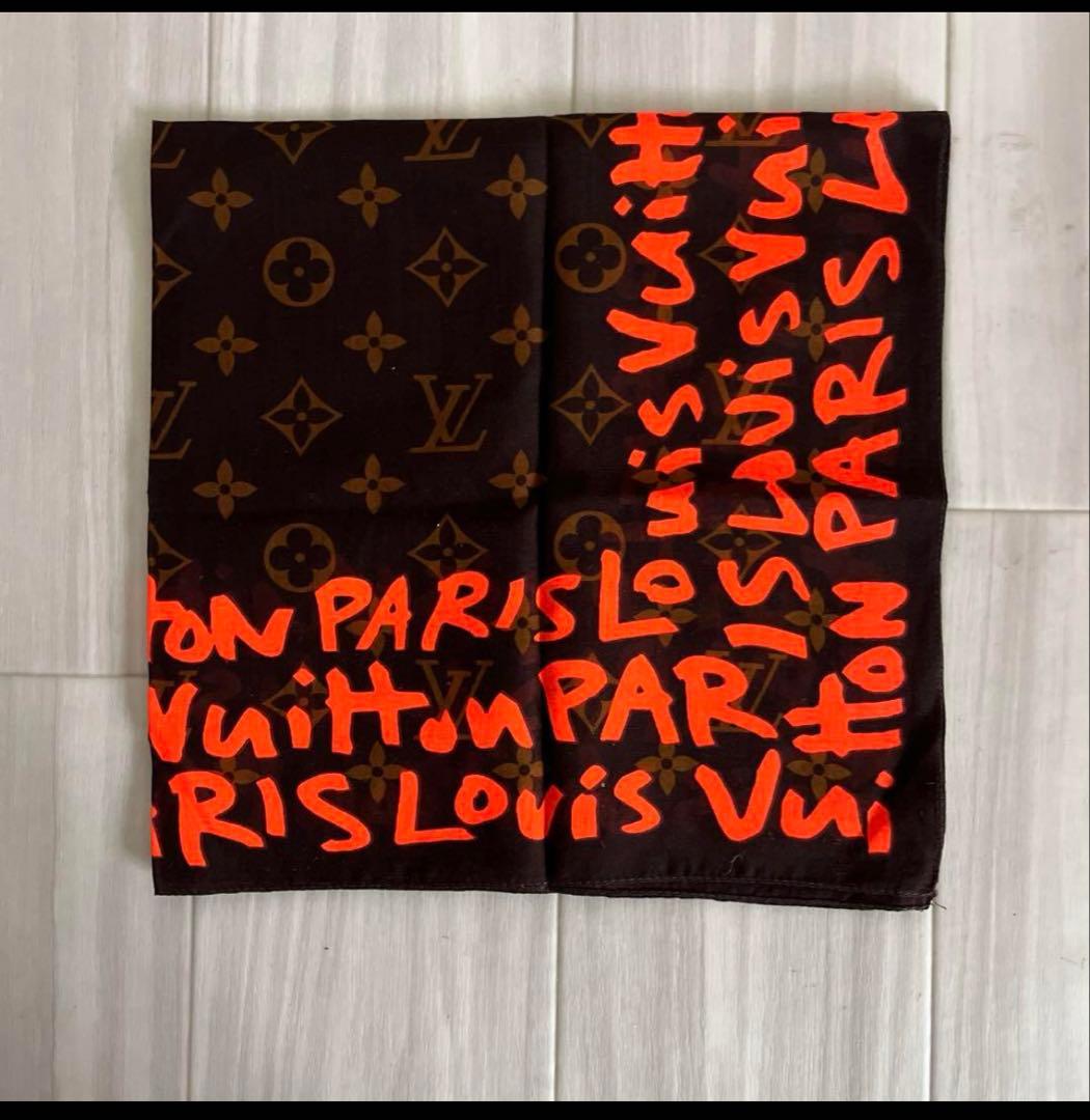 【希少・未使用品】ルイヴィトンモノグラム グラフィティハンカチコットン