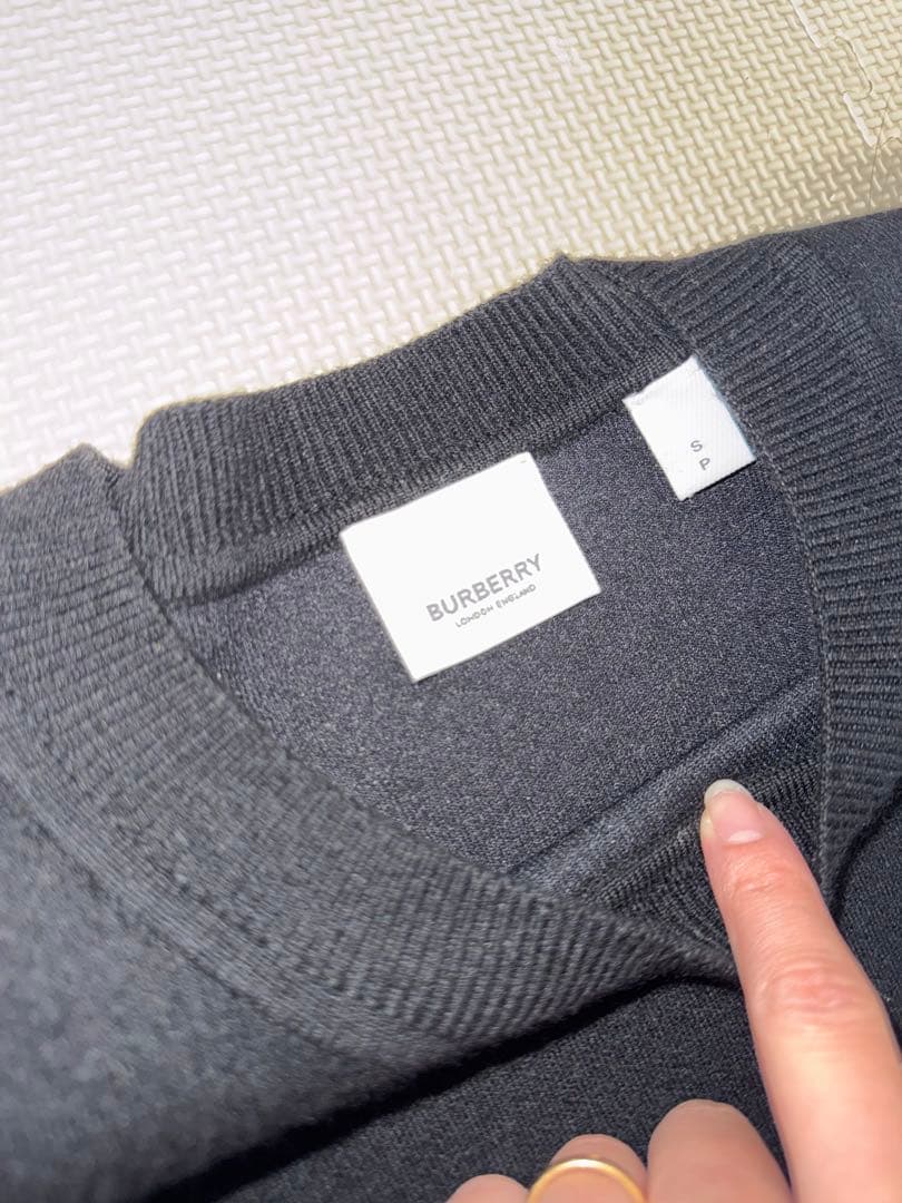 BURBERRY ブラック トレーナー S
