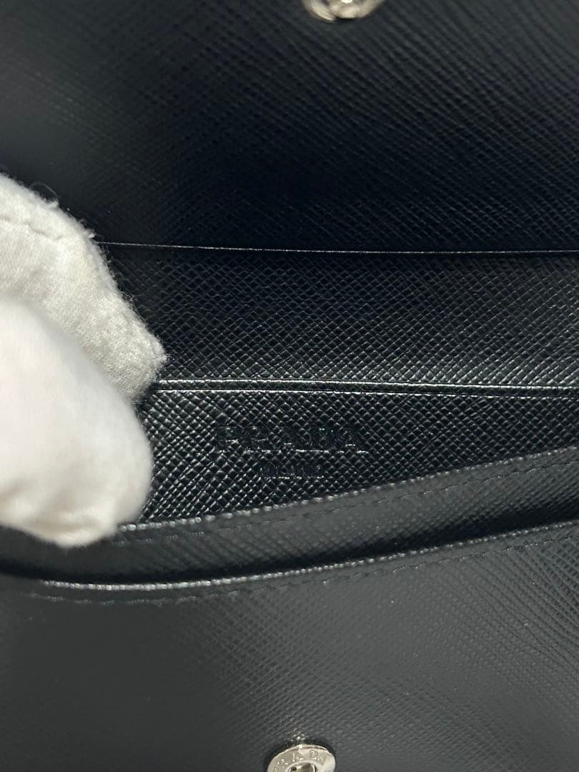 新品　PRADA ブラック レザー 名刺入れ