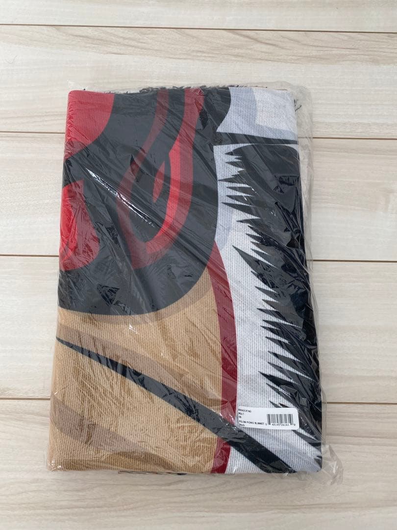 小物 born x raised mr.cartoon picnic blanket