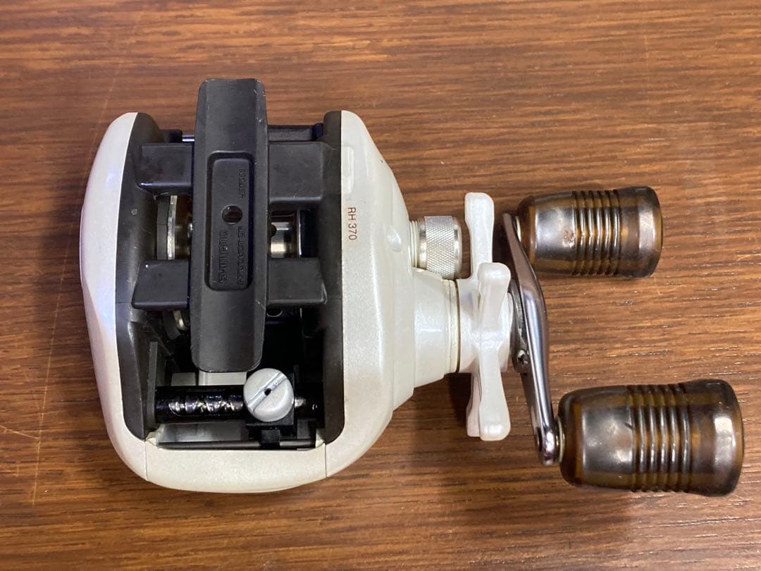 リール SHIMANO Scorpion Quickfire