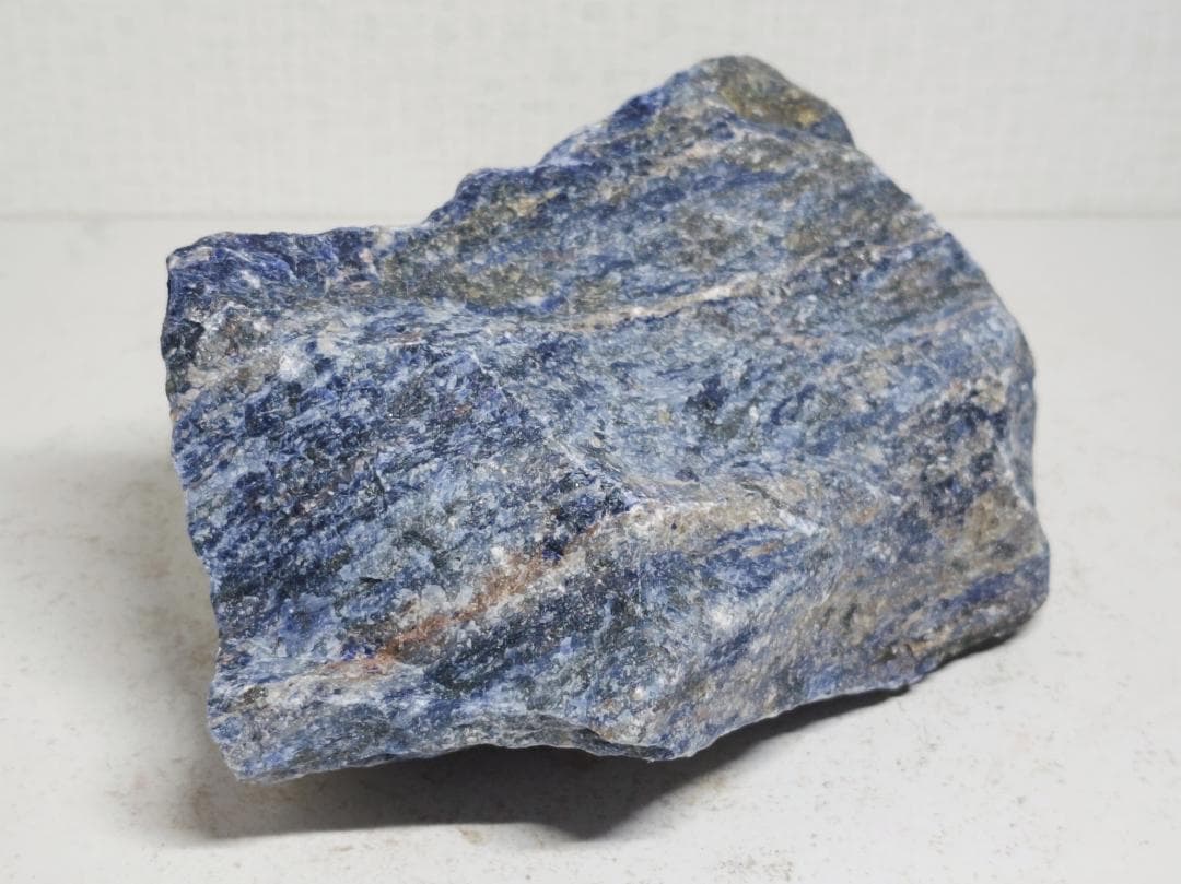 ソーダライト 2.6kg ラピスラズリ 原石 鑑賞石 自然石 鉱物 誕生石 水石